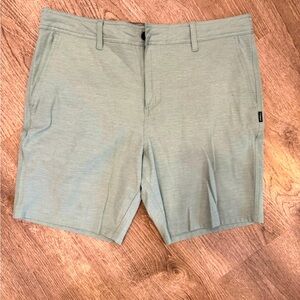 Men’s O'Neill Flat Front Light Green Shorts size 36